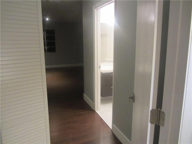 Listing photo 11 for 8761 Holly Court Unit#201, Tamarac, FL, 33321