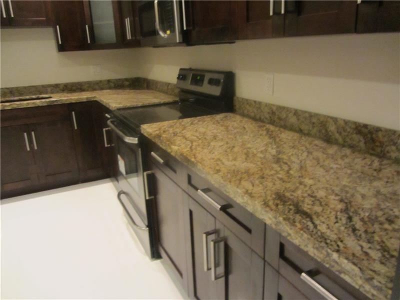 Listing photo 3 for 8761 Holly Court Unit#201, Tamarac, FL, 33321