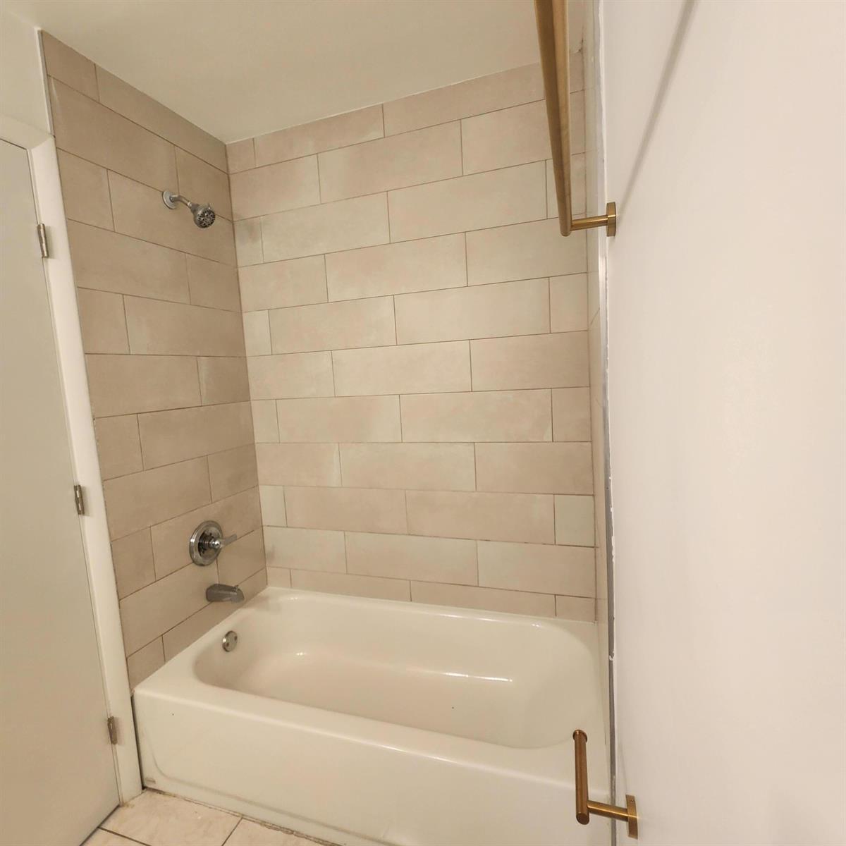 Listing photo 9 for 11684 NW 39th Street, Coral Springs, FL, 33065
