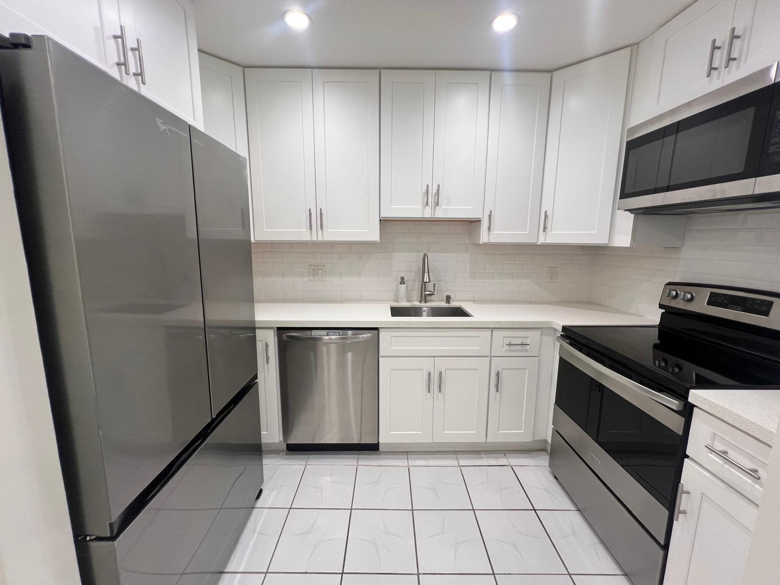 Listing photo 4 for 3294 NW 104TH Avenue Unit#3294, Coral Springs, FL, 33065
