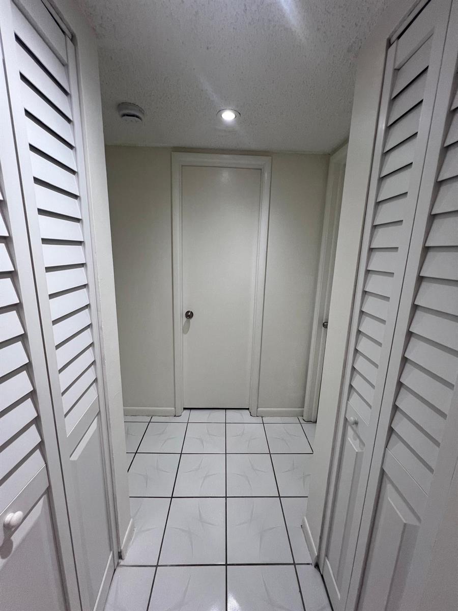 Listing photo 7 for 3294 NW 104TH Avenue Unit#3294, Coral Springs, FL, 33065