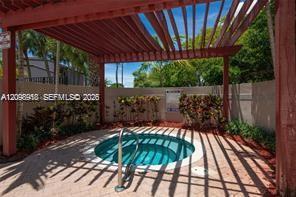 Listing photo 5 for 9938 Nob Hill Pl Unit#1838, Sunrise, FL, 33351