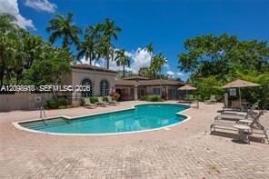Listing photo 6 for 9938 Nob Hill Pl Unit#1838, Sunrise, FL, 33351