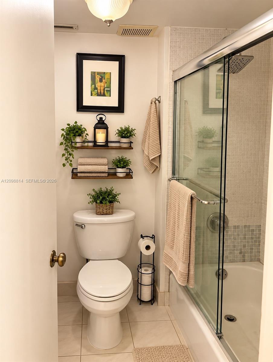 Listing photo 7 for 341 Lakeview Dr Unit#104, Weston, FL, 33326
