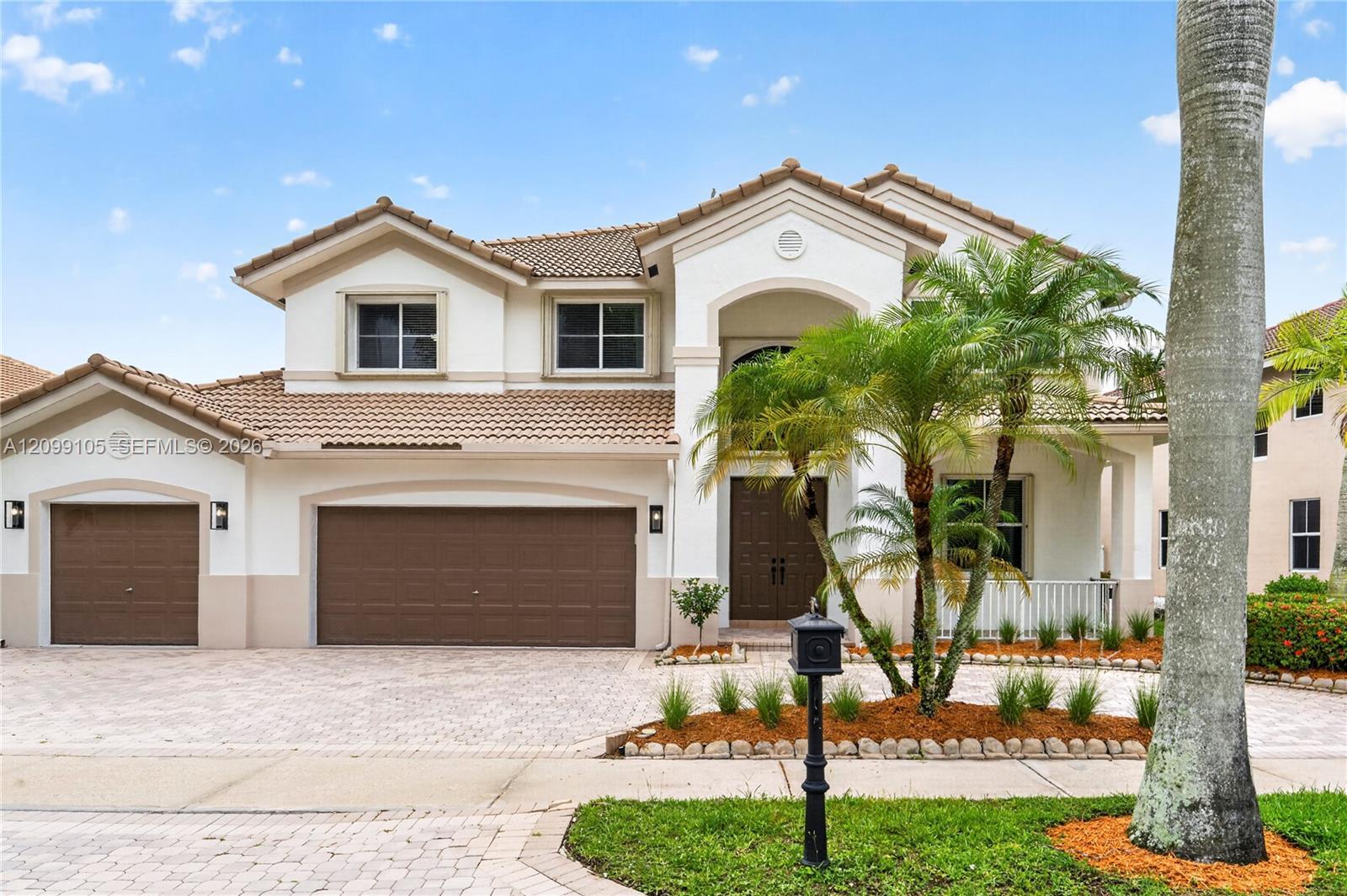 Listing photo 1 for 2432 Deer Creek Rd, Weston, FL, 33327