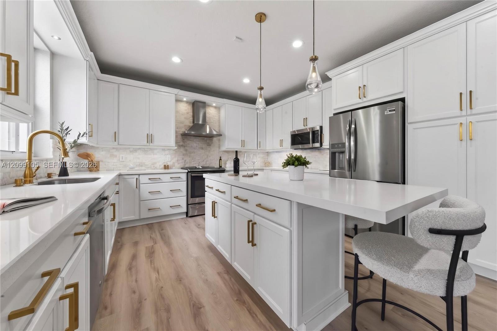 Listing photo 15 for 2432 Deer Creek Rd, Weston, FL, 33327