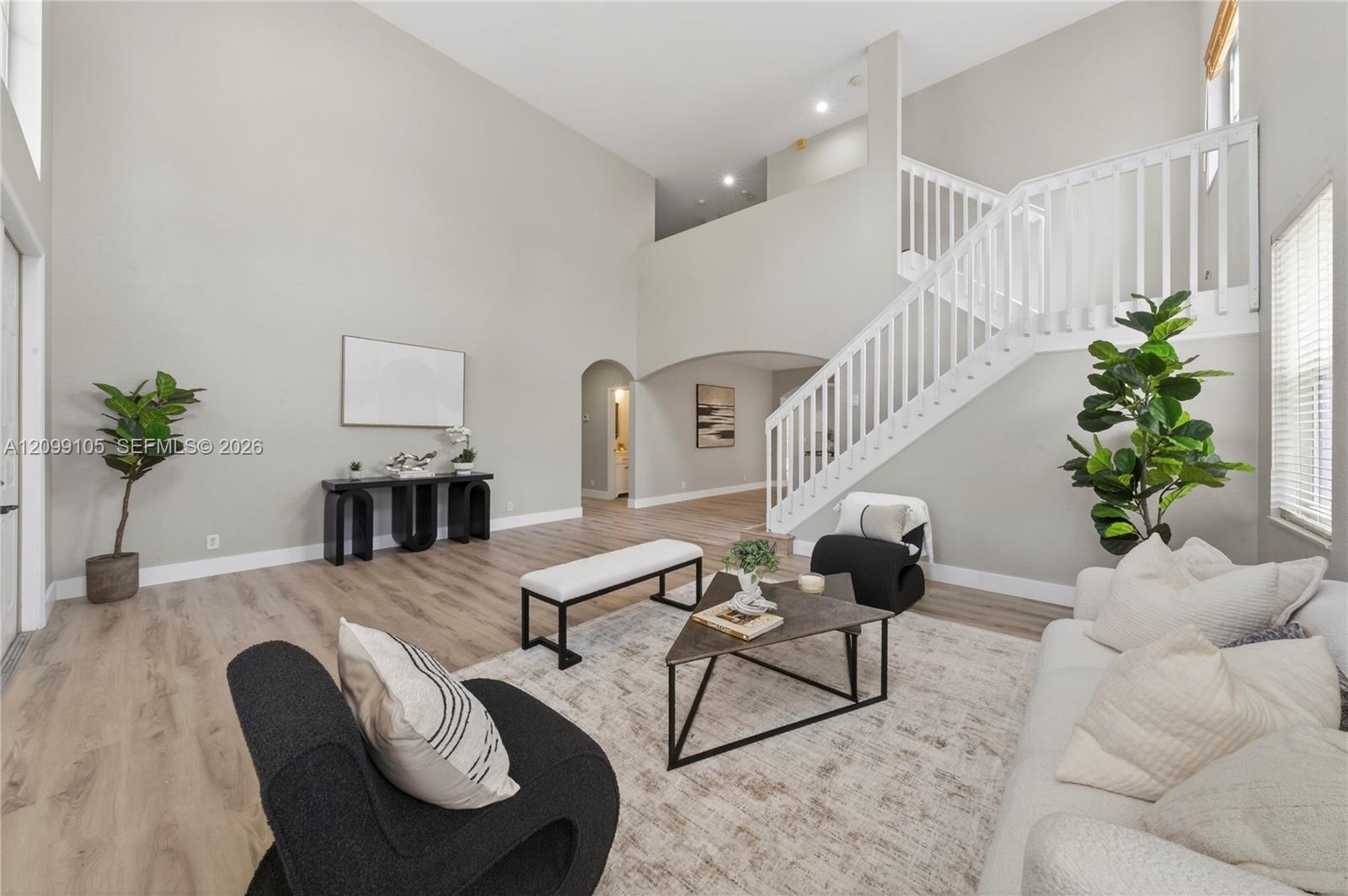 Listing photo 5 for 2432 Deer Creek Rd, Weston, FL, 33327