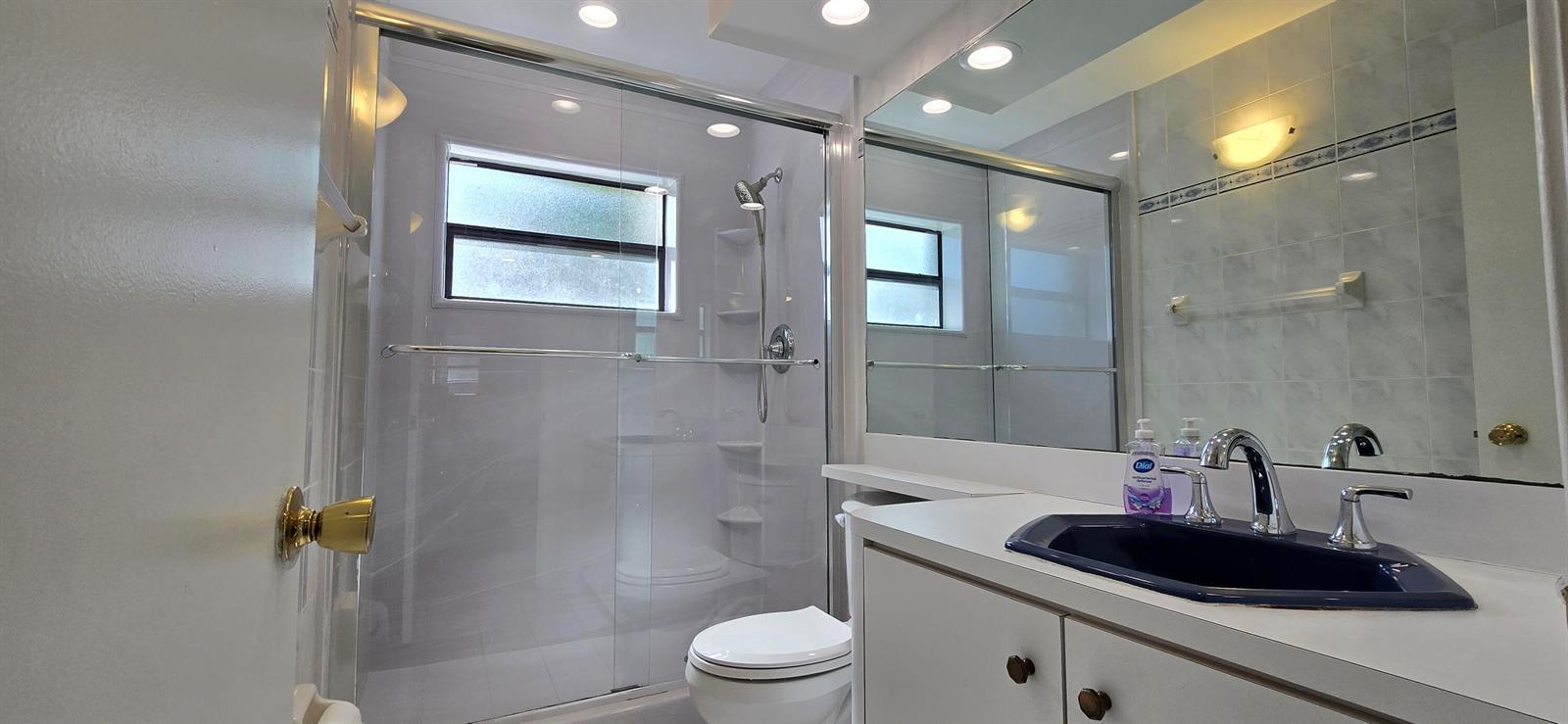 Listing photo 13 for 9611 NW 4th Street Unit#2C, Coral Springs, FL, 33071