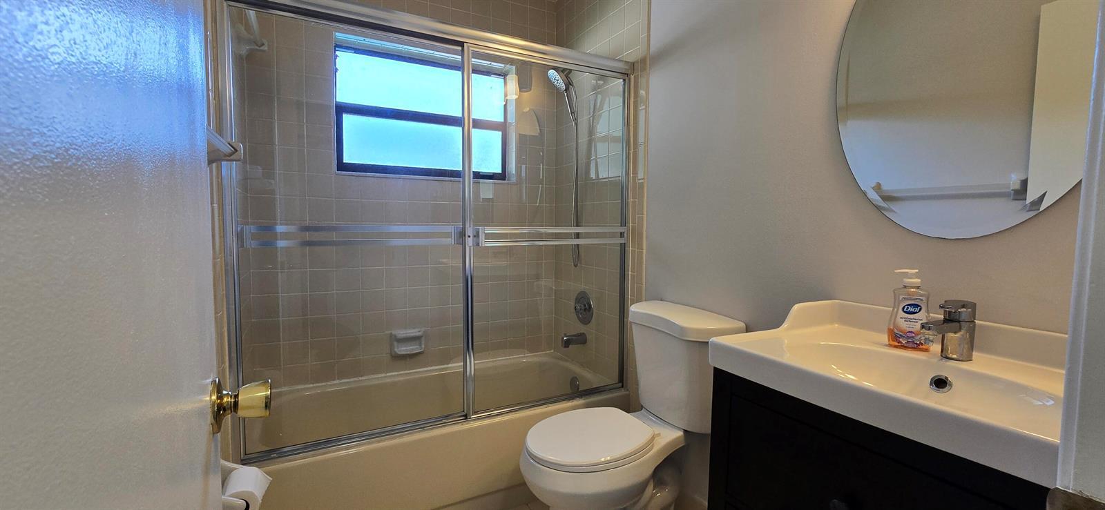Listing photo 9 for 9611 NW 4th Street Unit#2C, Coral Springs, FL, 33071