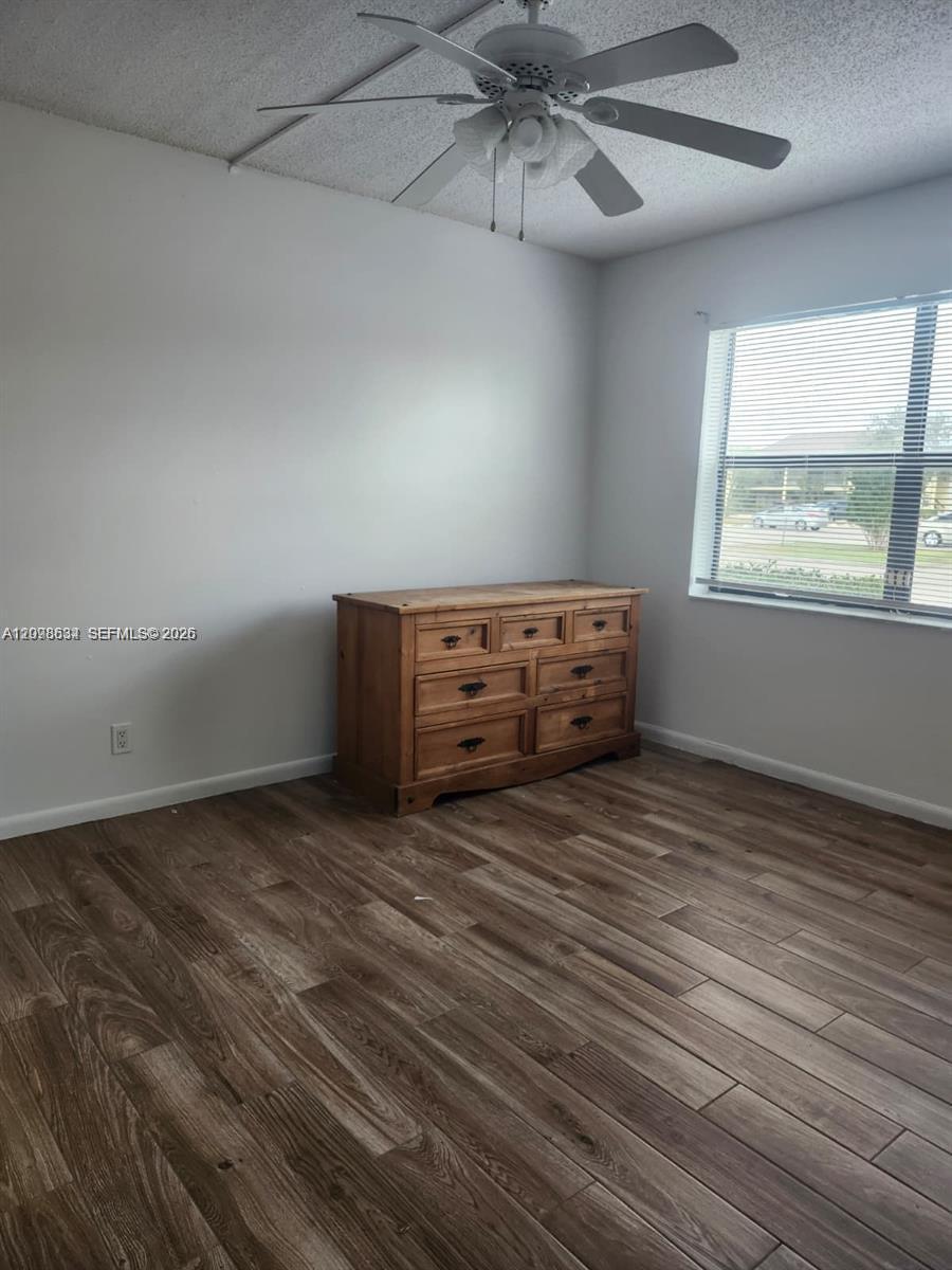 Listing photo 7 for 10037 Winding Lake Rd Unit#102, Sunrise, FL, 33351