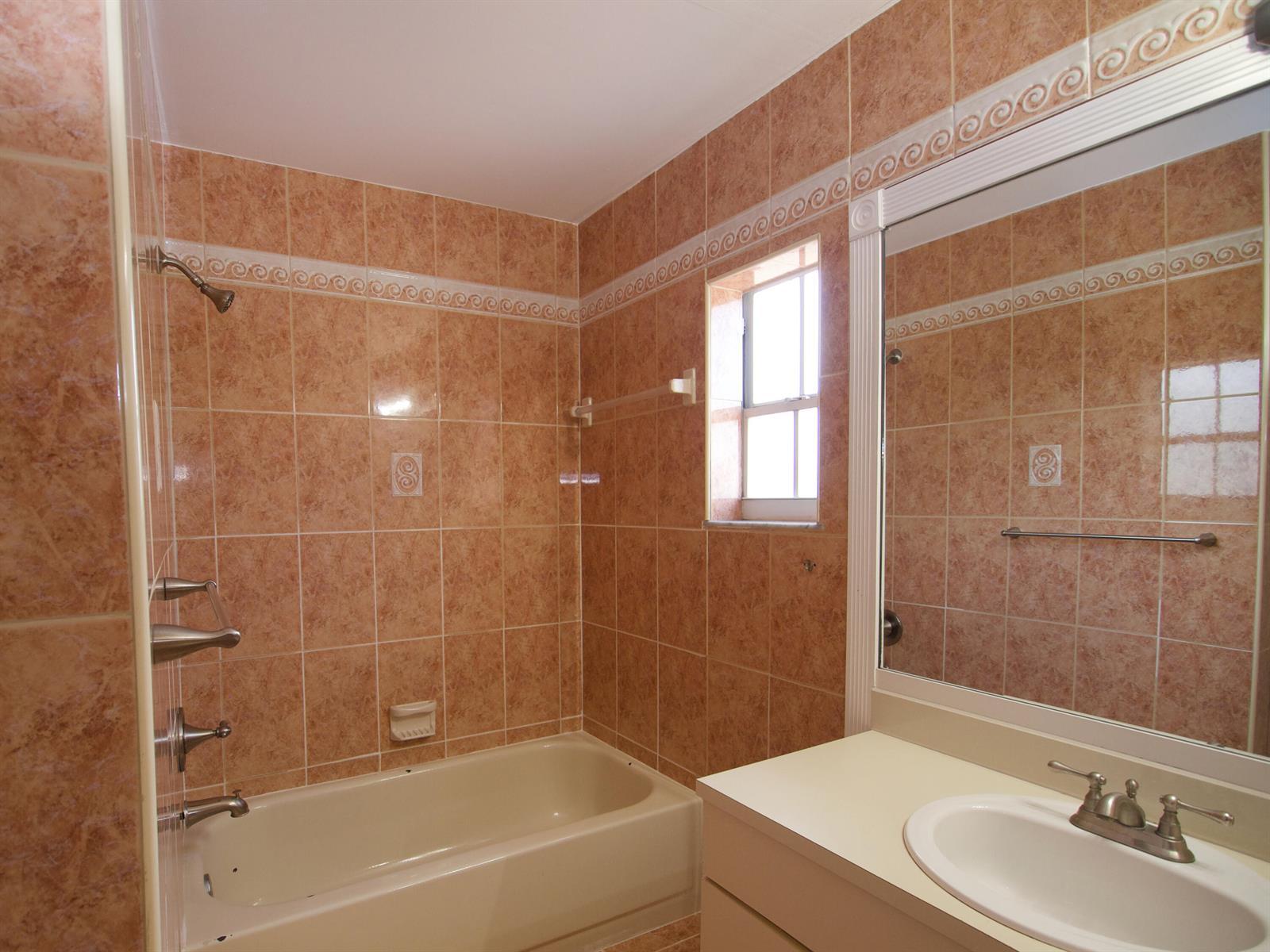 Listing photo 3 for 9471 NW 52ND Street, Sunrise, FL, 33351