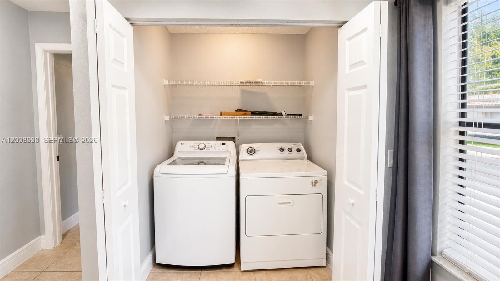 Listing photo 6 for 2986 S University Dr Unit#8108, Davie, FL, 33328