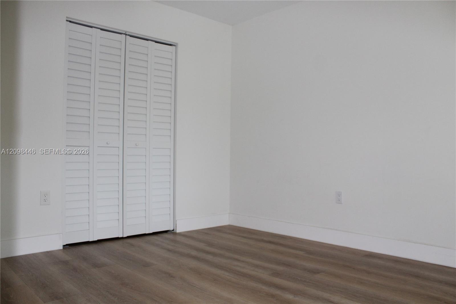 Listing photo 4 for 681 Pine Ridge Ter Unit#681, Davie, FL, 33325