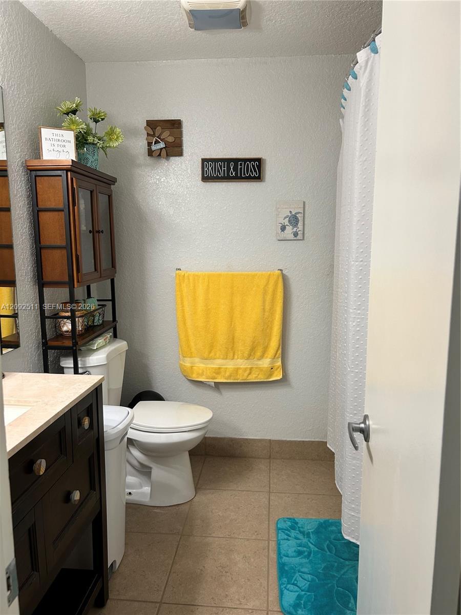 Listing photo 13 for 8534 NW 10th St Unit#C78, Plantation, FL, 33322