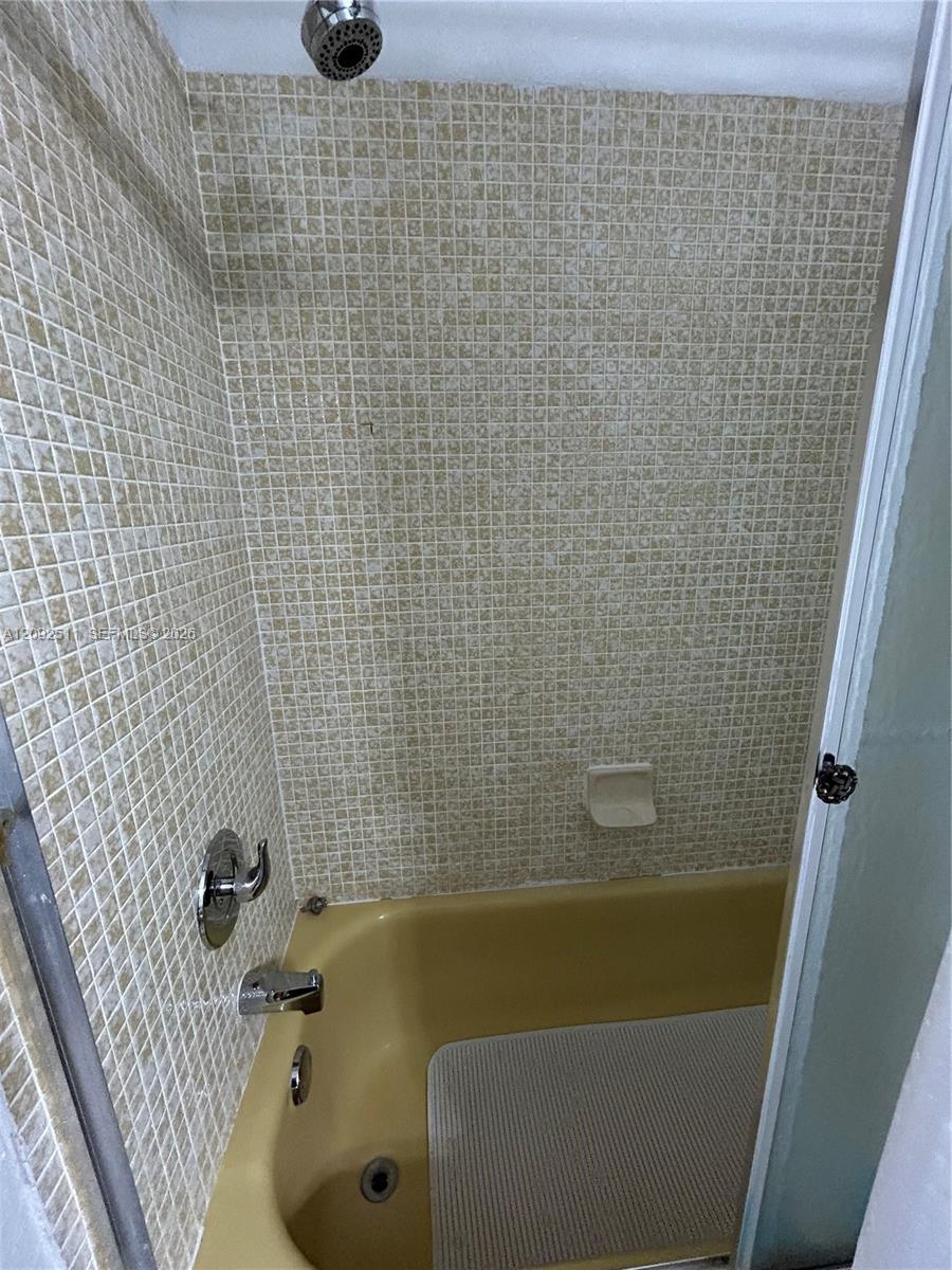 Listing photo 15 for 8534 NW 10th St Unit#C78, Plantation, FL, 33322