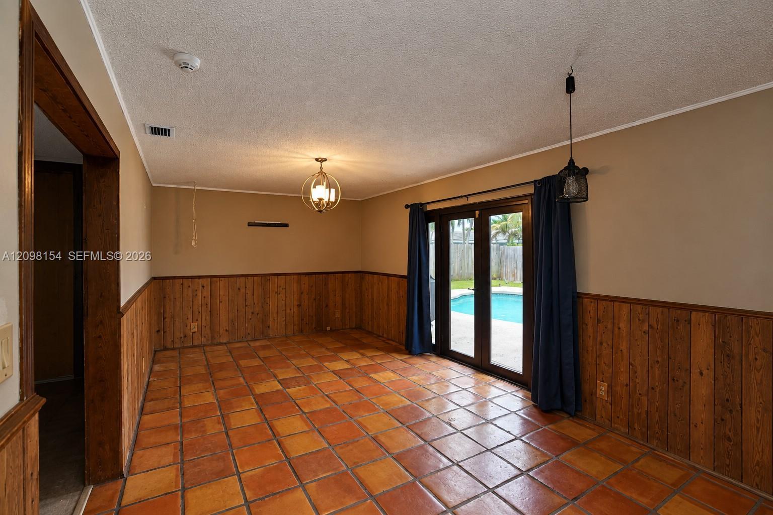 Listing photo 10 for 8131 NW 68th Ave, Tamarac, FL, 33321