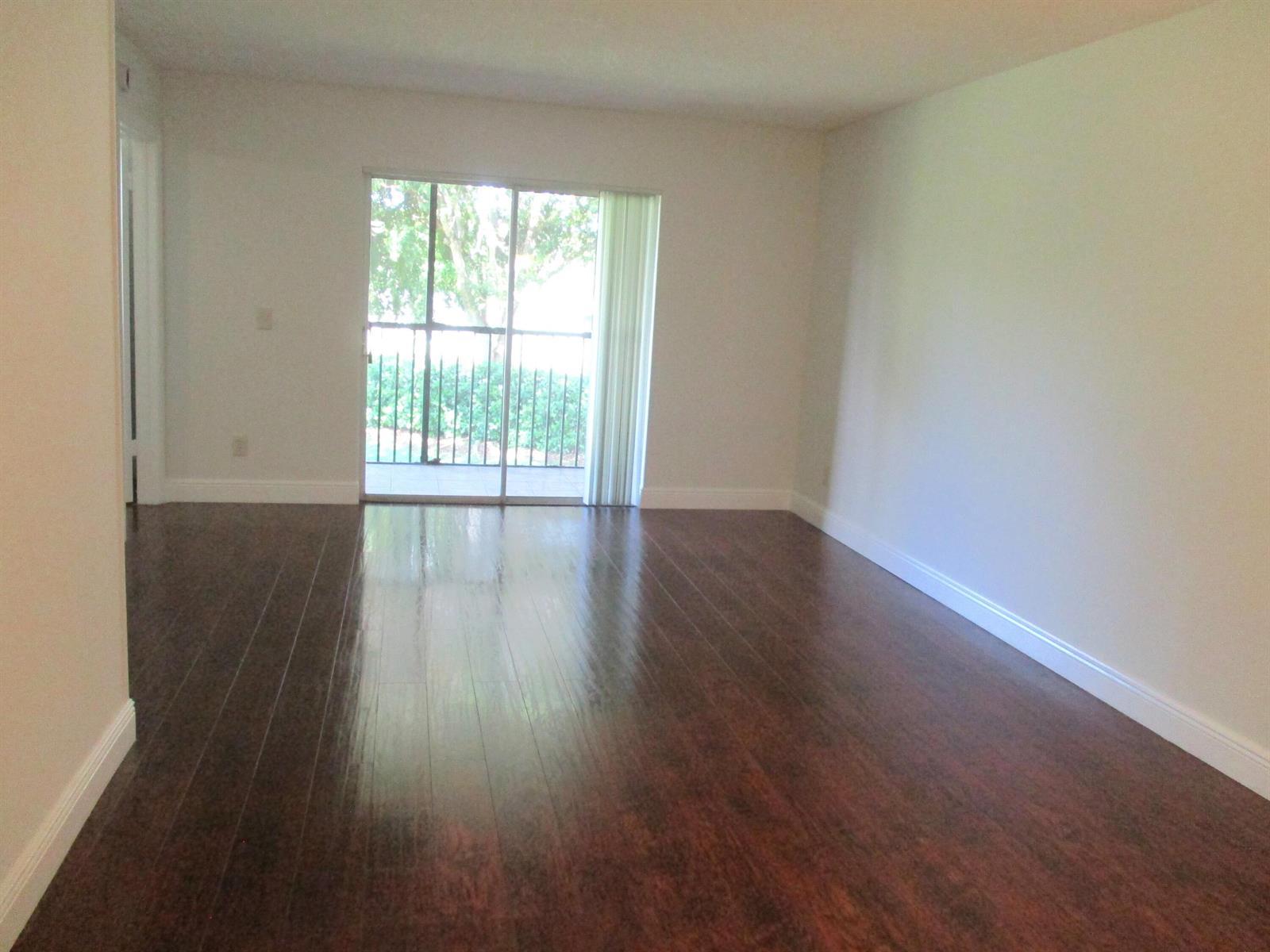 Listing photo 1 for 835 NW 103rd Terrace, Pembroke Pines, FL, 33026