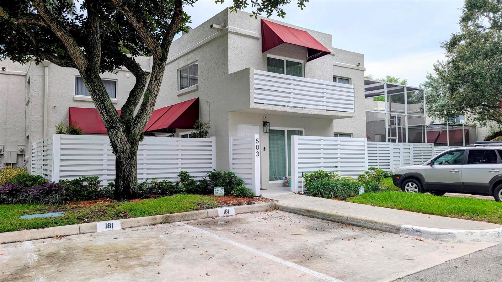 Listing photo 13 for 503 NW 98TH Avenue, Plantation, FL, 33324