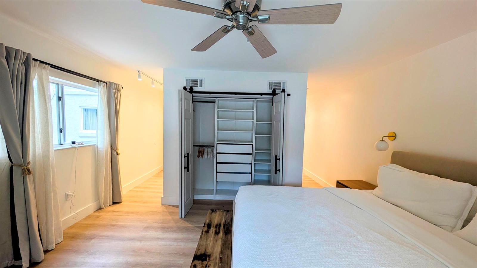 Listing photo 4 for 503 NW 98TH Avenue, Plantation, FL, 33324