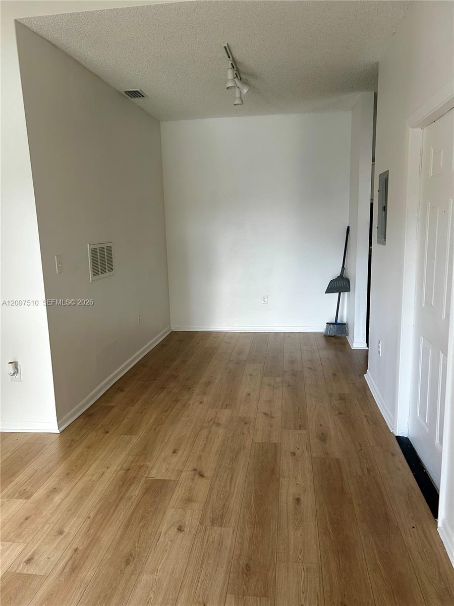 Listing photo 12 for 2151 NW 96th Ter Unit#15G, Pembroke Pines, FL, 33024
