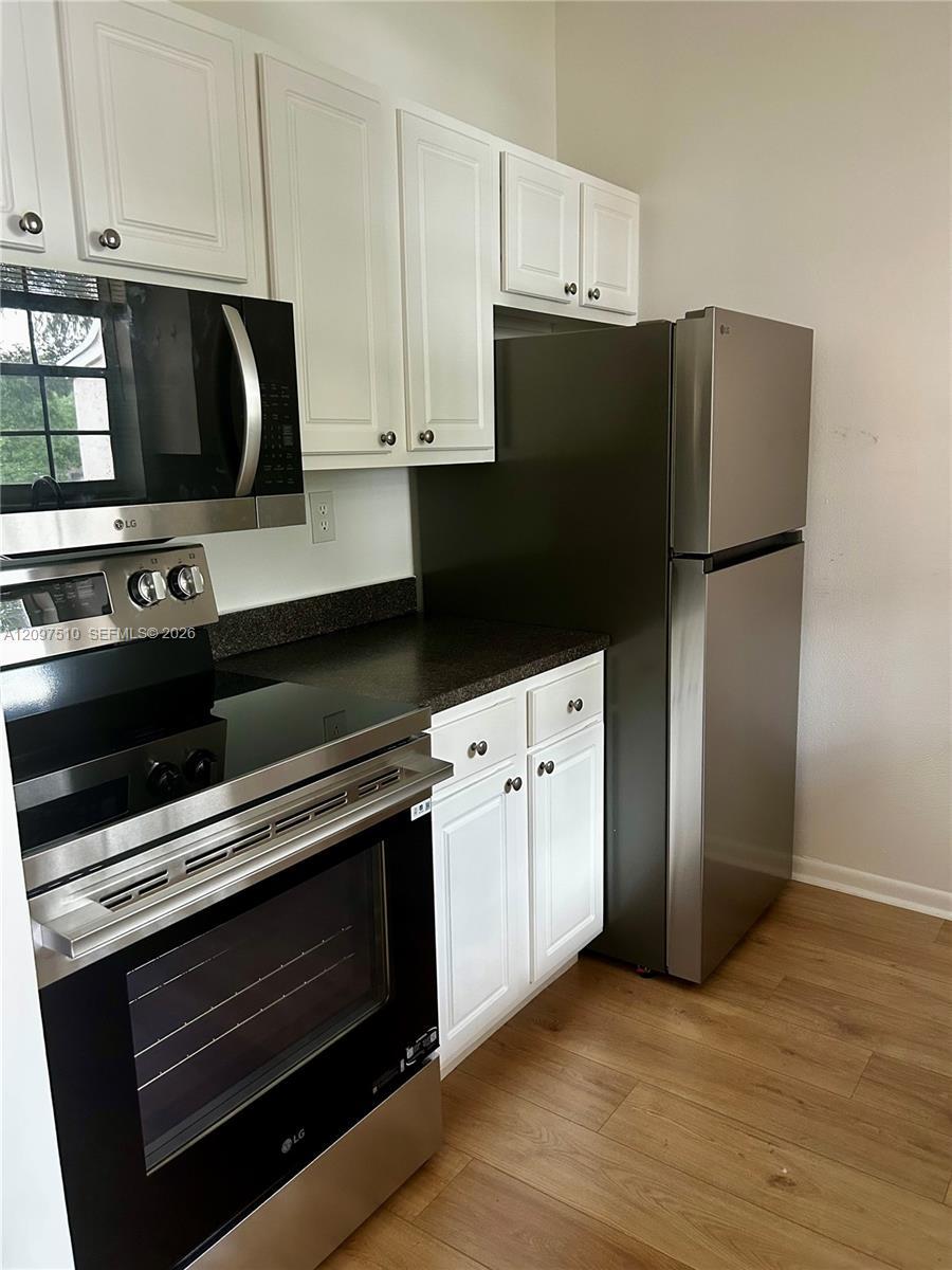 Listing photo 14 for 2151 NW 96th Ter Unit#15G, Pembroke Pines, FL, 33024