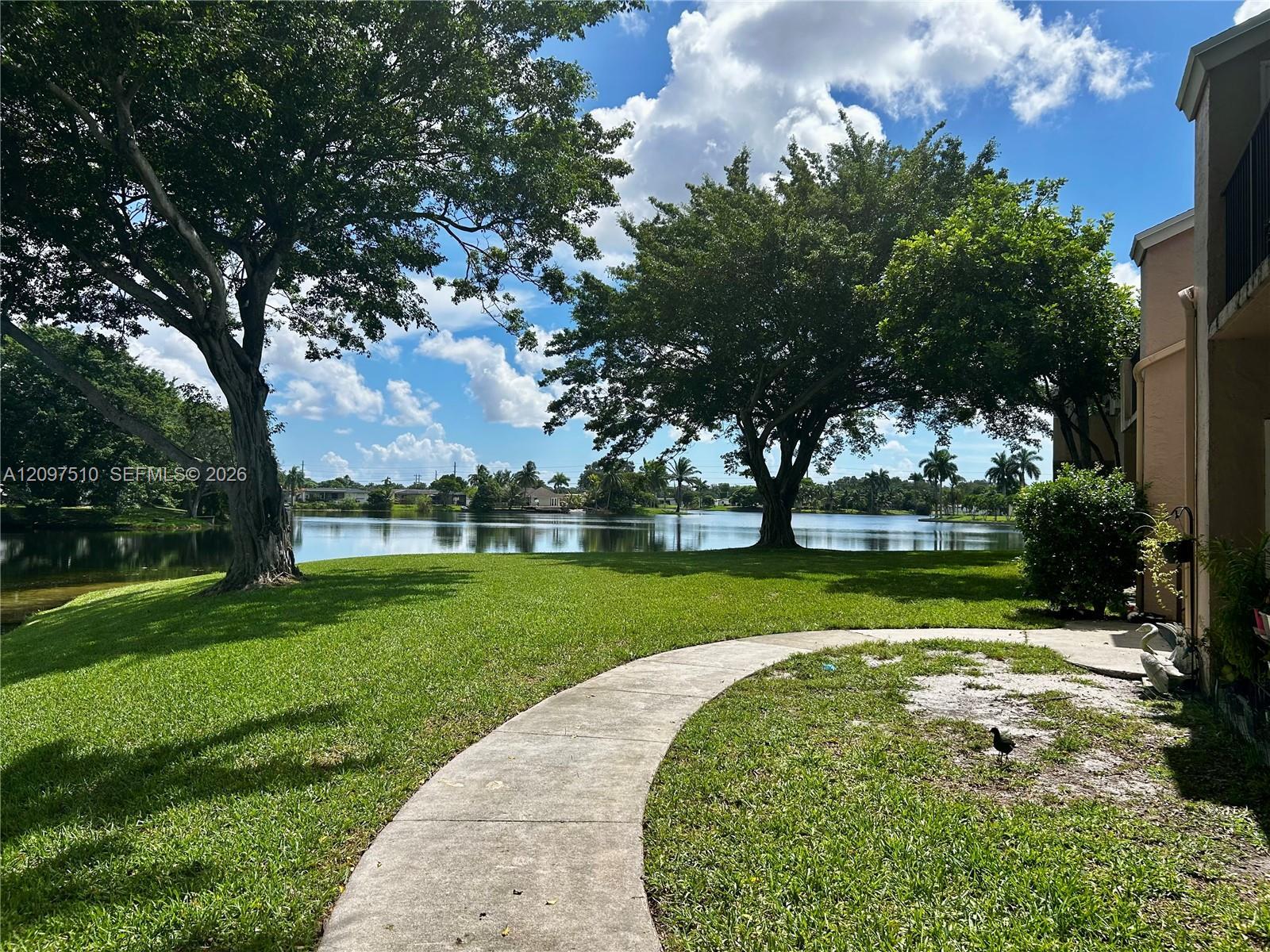 Listing photo 7 for 2151 NW 96th Ter Unit#15G, Pembroke Pines, FL, 33024