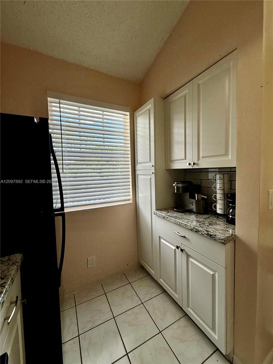 Listing photo 5 for 4297 NW 114th Ter Unit#4297, Coral Springs, FL, 33065