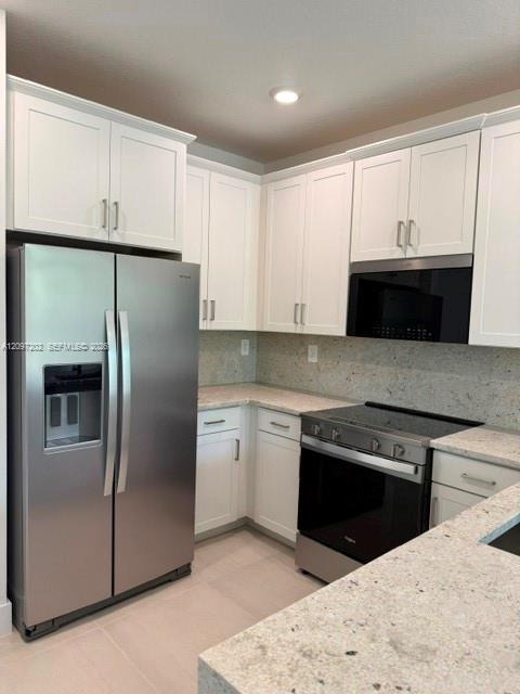 Listing photo 3 for 7263 SW 46 St, Davie, FL, 33314