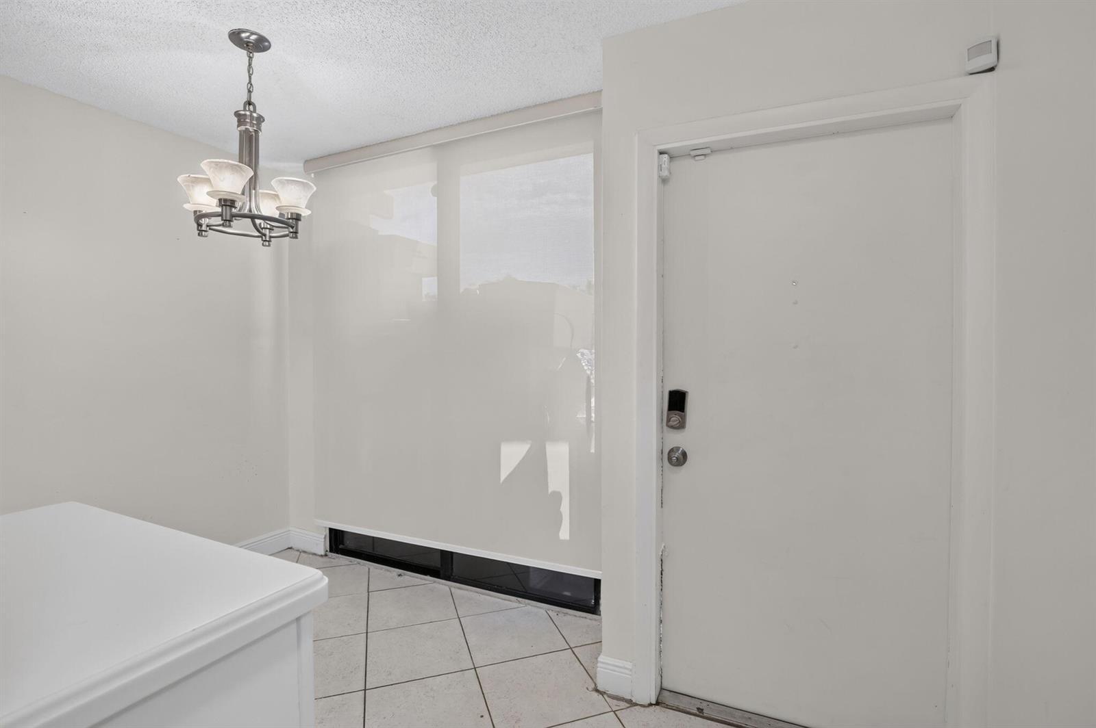 Listing photo 8 for 2931 SW 87TH Terrace Unit#1922, Davie, FL, 33328