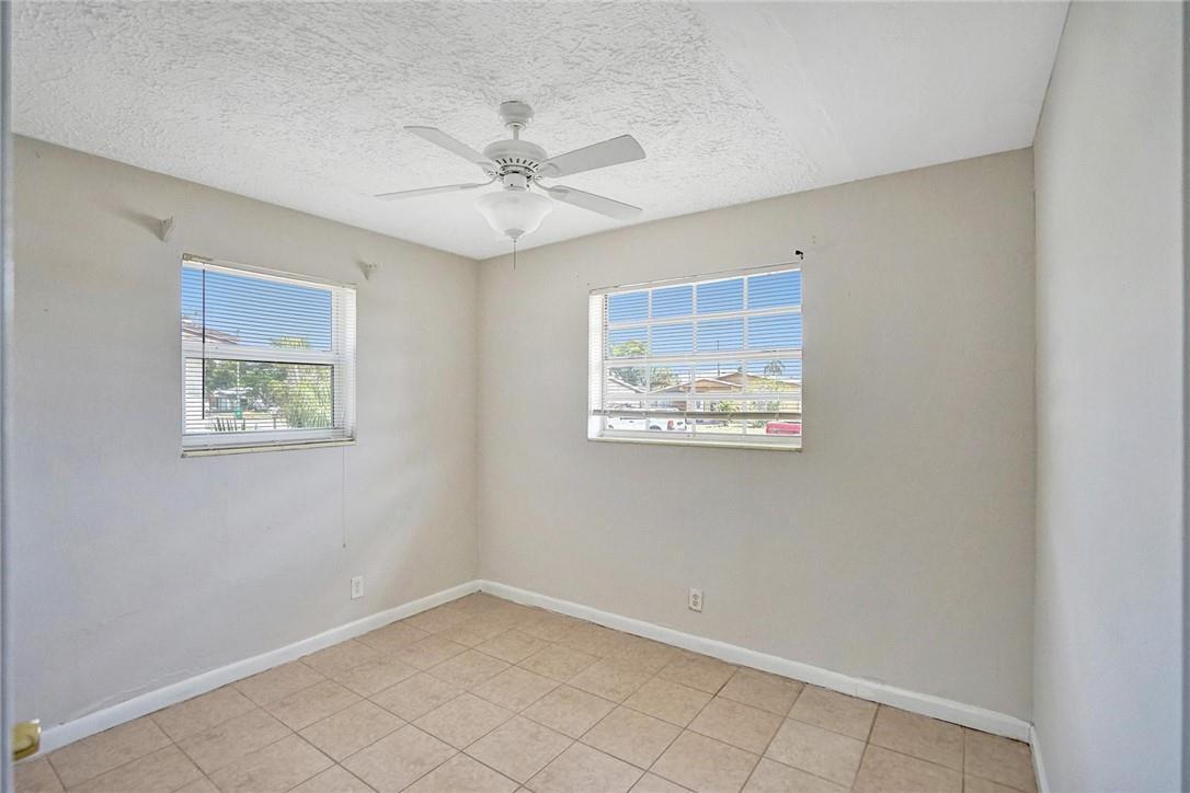 Listing photo 8 for 7741 NW 33RD Street, Davie, FL, 33024