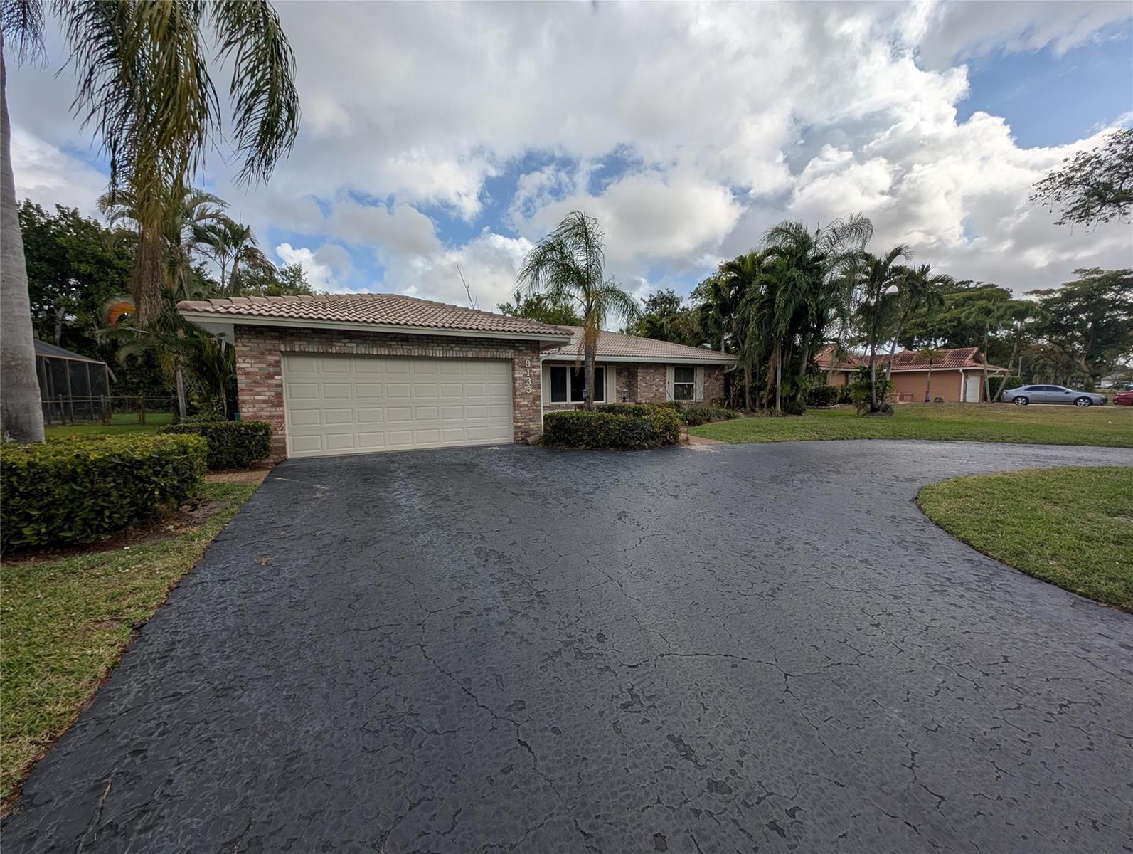 Listing photo 2 for 9135 NW 3RD Court, Coral Springs, FL, 33071