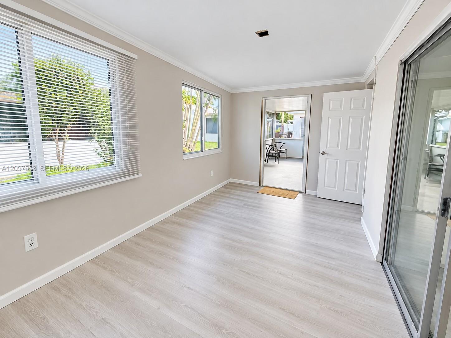 Listing photo 15 for 4570 NW 17th, Tamarac, FL, 33309