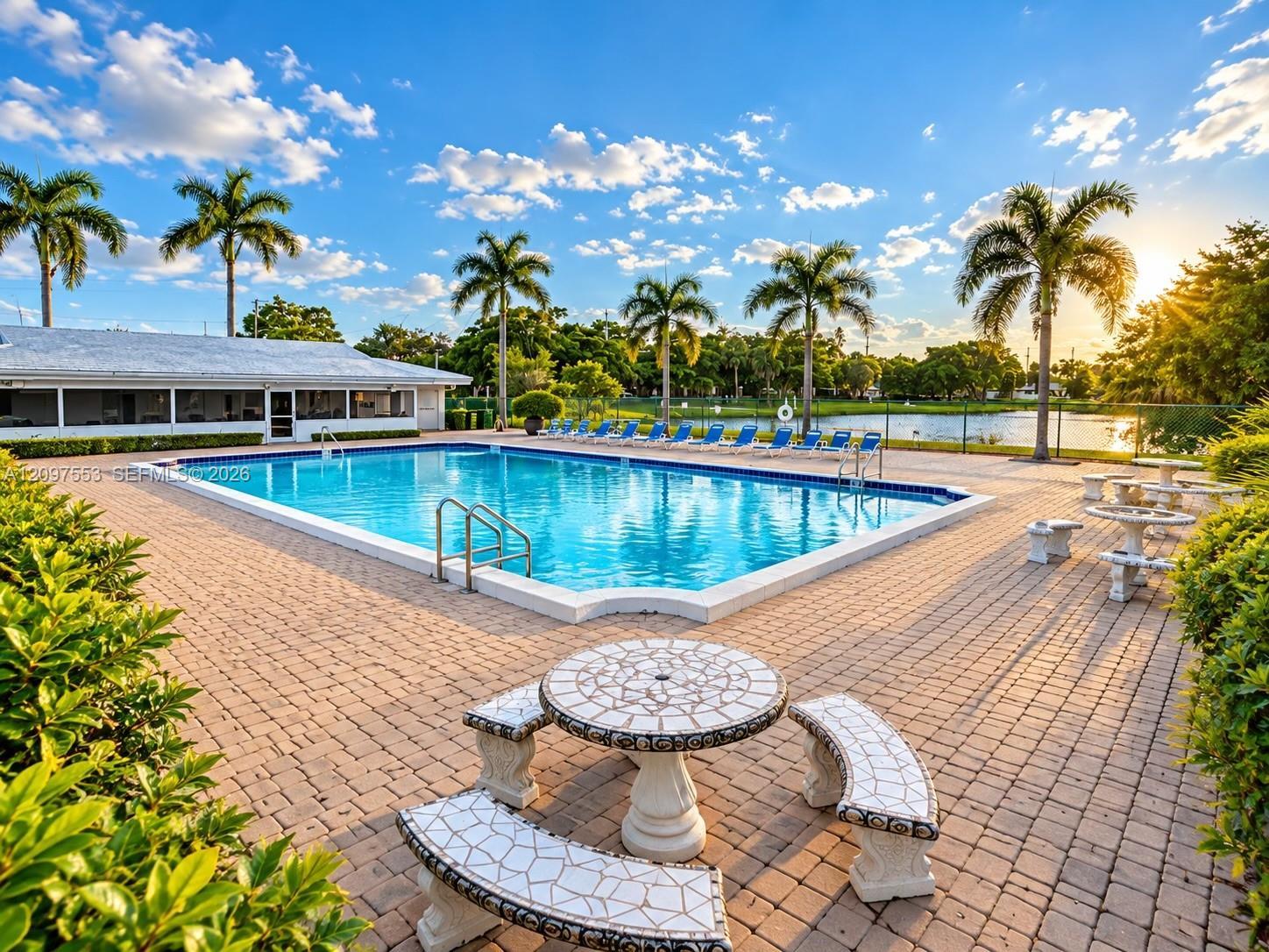 Listing photo 3 for 4570 NW 17th, Tamarac, FL, 33309