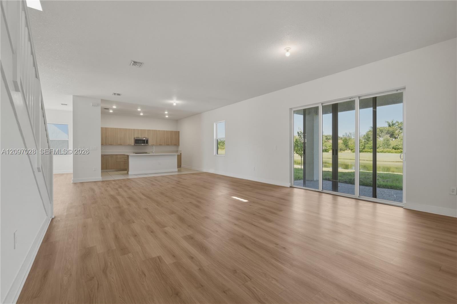 Listing photo 11 for 4372 SW 122nd Ter Unit#0, Davie, FL, 33330