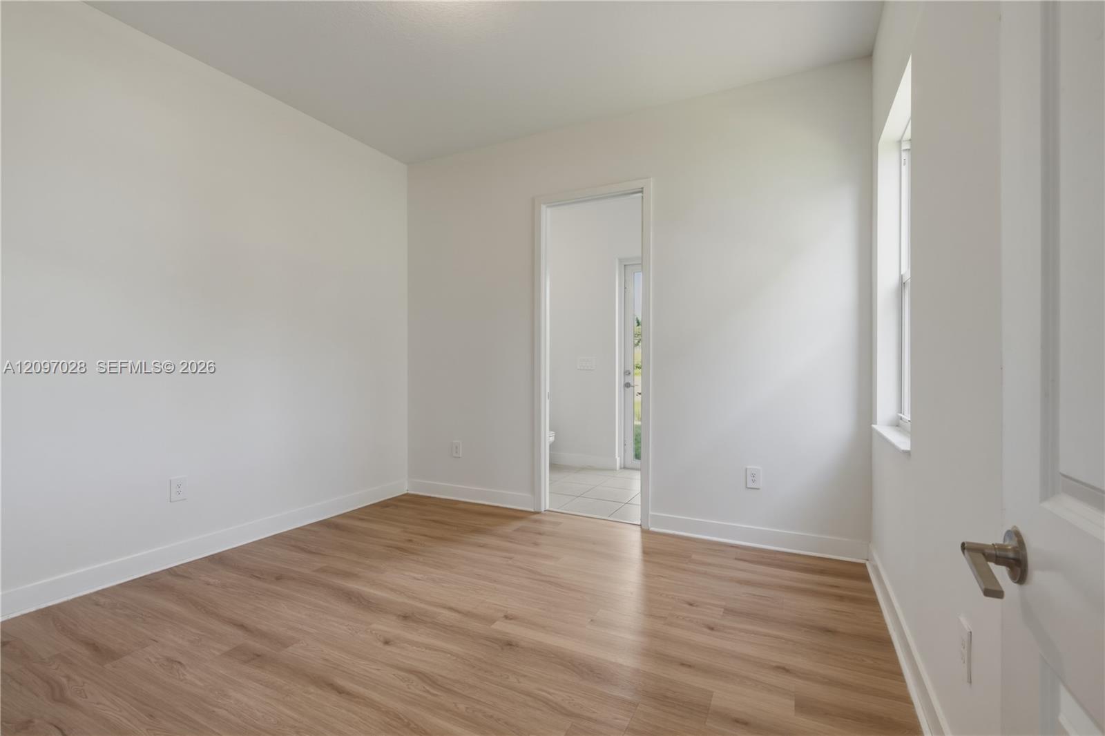 Listing photo 12 for 4372 SW 122nd Ter Unit#0, Davie, FL, 33330