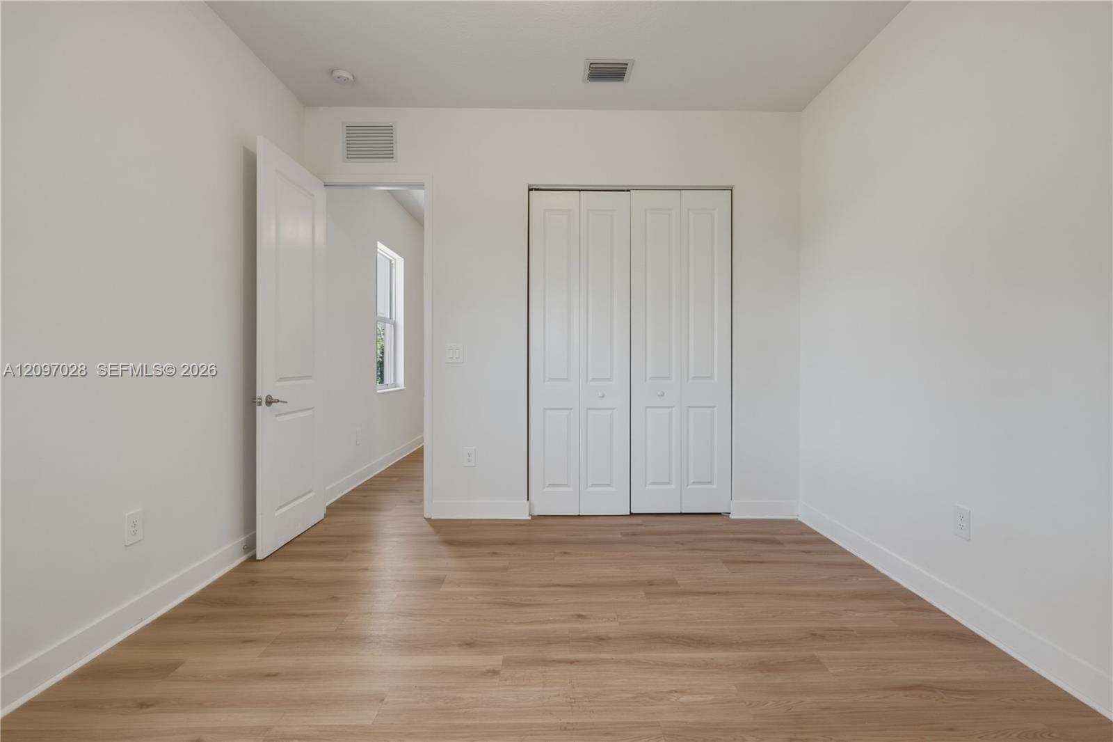 Listing photo 15 for 4372 SW 122nd Ter Unit#0, Davie, FL, 33330