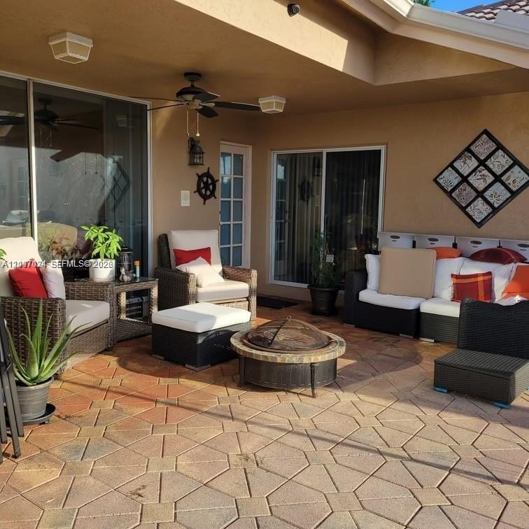 Listing photo 12 for 531 NW 108th Ave, Plantation, FL, 33324