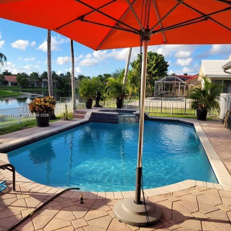 Listing photo 3 for 531 NW 108th Ave, Plantation, FL, 33324