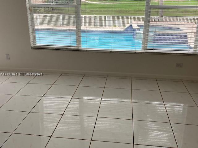 Listing photo 8 for 531 NW 108th Ave, Plantation, FL, 33324
