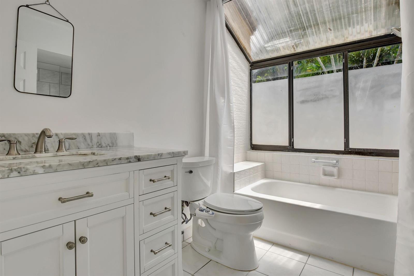 Listing photo 14 for 9341 Chelsea Drive, Plantation, FL, 33324