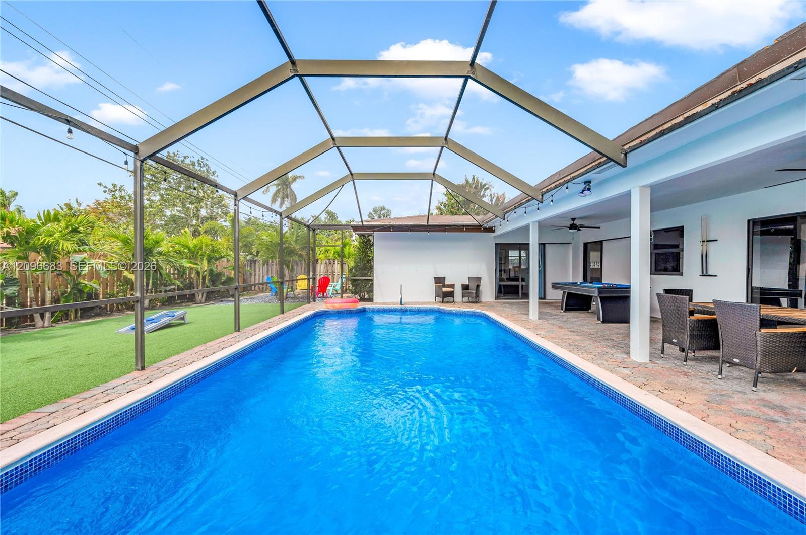 Listing photo 8 for 1111 NW 70th Ter Unit#1111, Plantation, FL, 33313