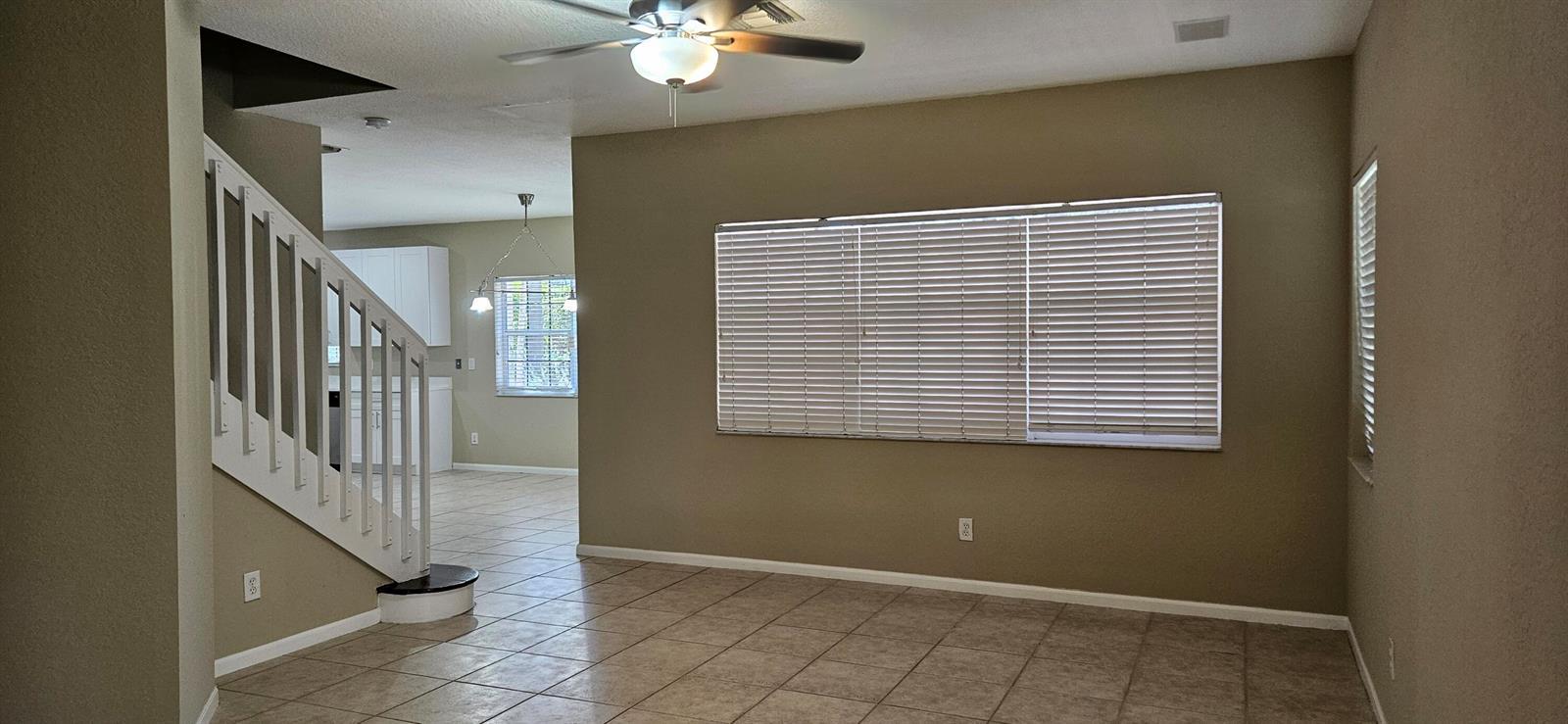 Listing photo 2 for 754 NW 126TH Avenue, Coral Springs, FL, 33071