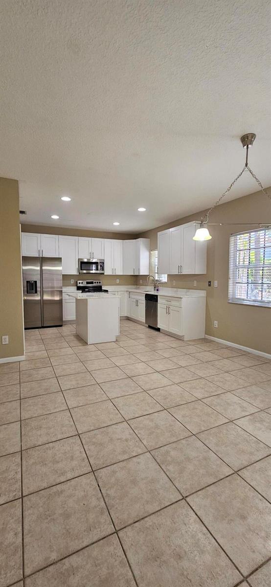 Listing photo 11 for 754 NW 126TH Avenue, Coral Springs, FL, 33071