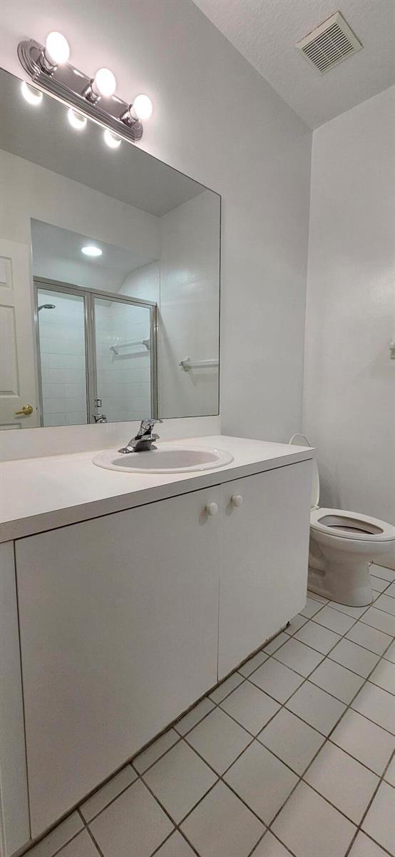 Listing photo 7 for 754 NW 126TH Avenue, Coral Springs, FL, 33071