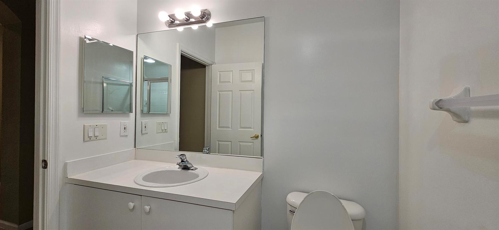 Listing photo 8 for 754 NW 126TH Avenue, Coral Springs, FL, 33071
