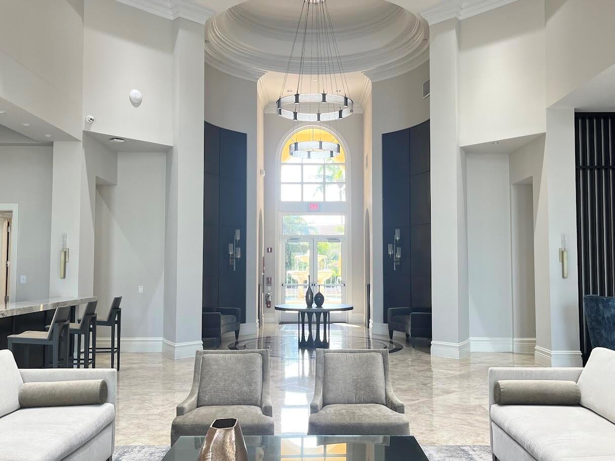 Listing photo 2 for 10997 CANARY ISLAND Court, Plantation, FL, 33324