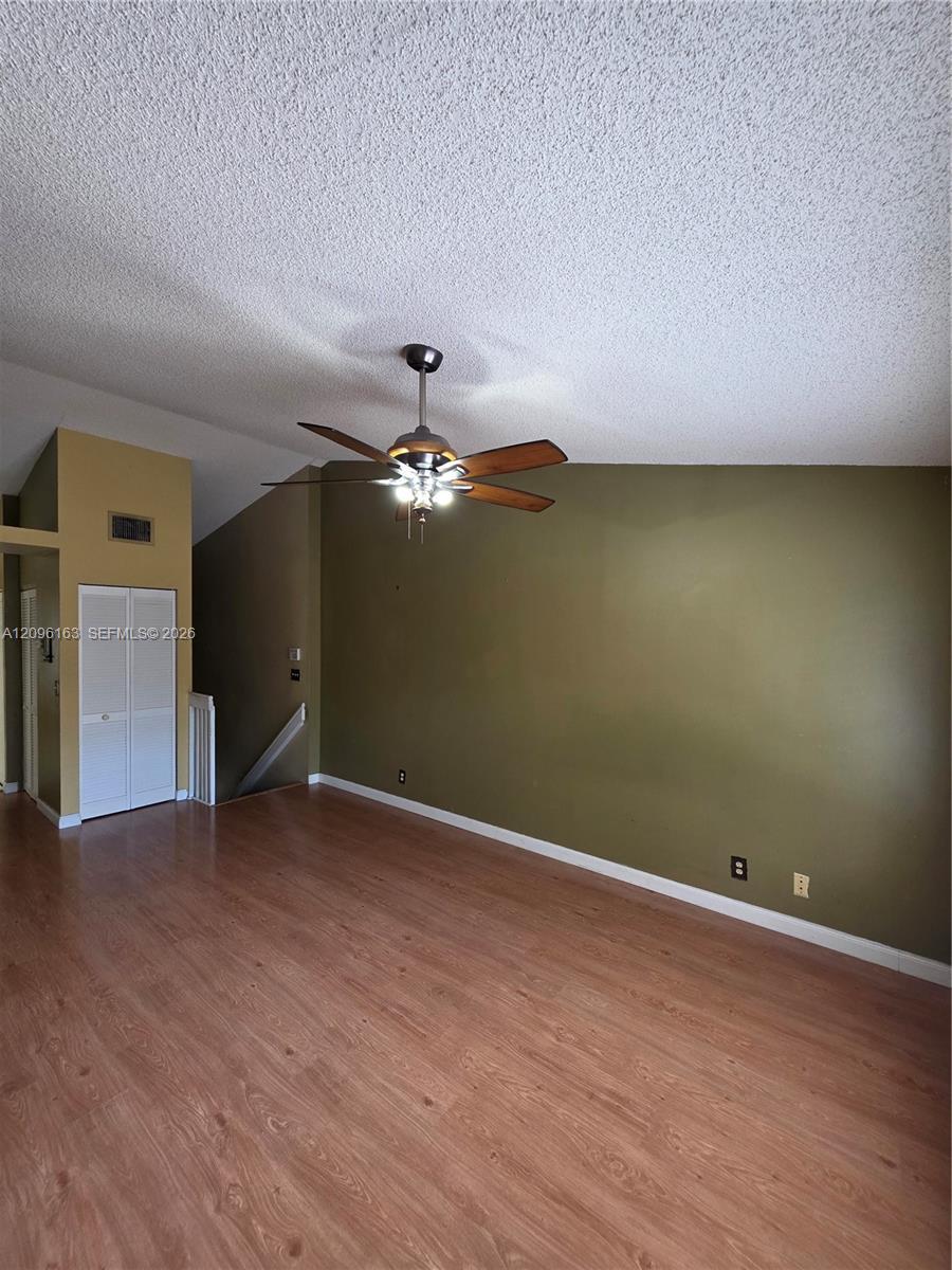 Listing photo 6 for 12123 NW 36th Pl Unit#2-U, Sunrise, FL, 33323